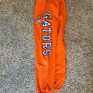 PINK U of F cropped sweatpants